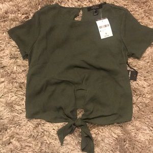 Adorable green top with tie